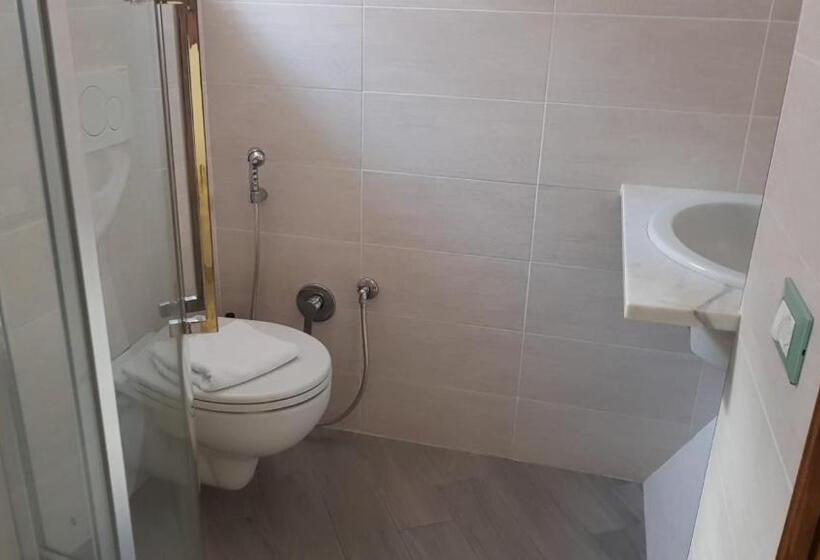 Quarto Estandar, Vento Di Grecale