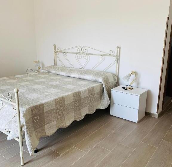 Студия Стандарт, Agriturismo Azzarone