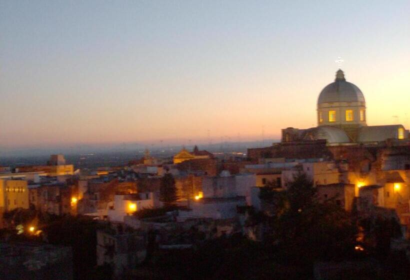 غرفة قياسية سرير كينج, Novecento Room And Breakfast Puglia