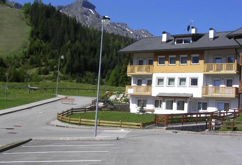 Апартаменты 2 Спальни, Alpenroyal Arabba