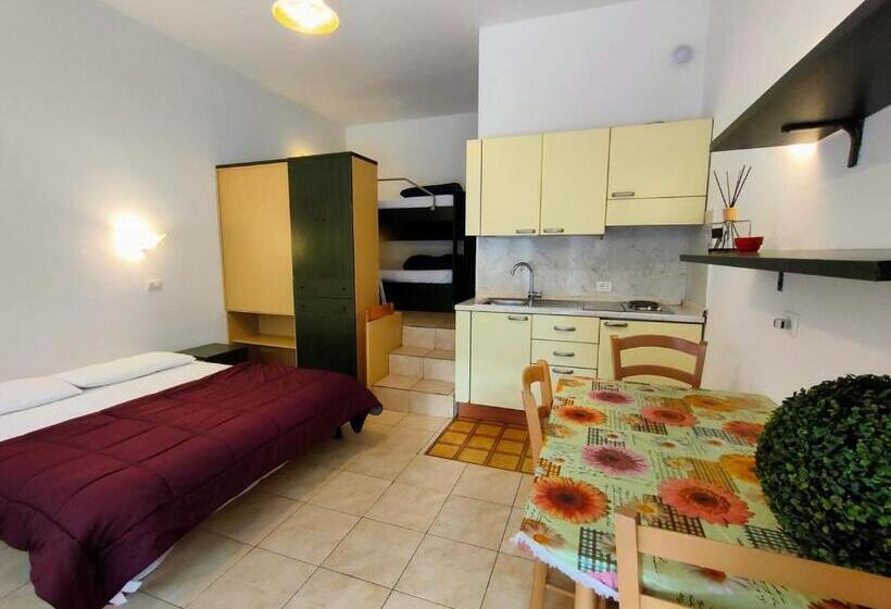 스탠다드 스튜디오, Residence Abete