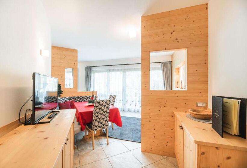 Апартаменты 2 Спальни с Садом, Chalet Residence Alpinflair