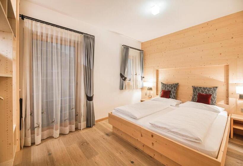 Апартаменты 3 Спальни, Chalet Residence Alpinflair