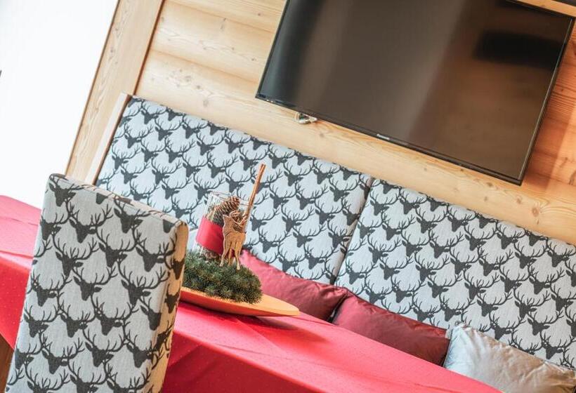 Апартаменты Deluxe 2 Спальни, Chalet Residence Alpinflair