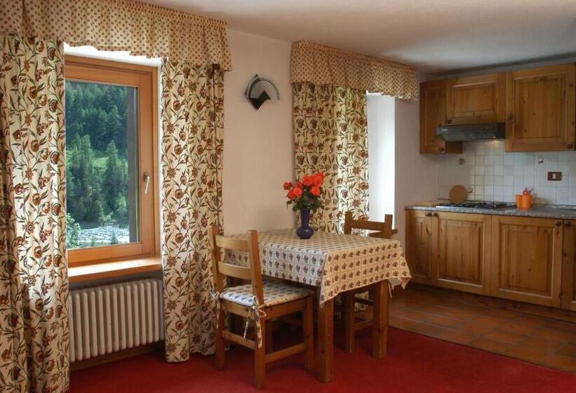 استودیوی استاندارد, Residence Pavou