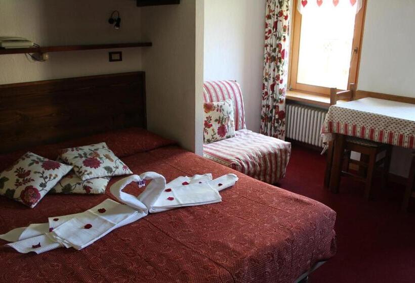 استودیوی استاندارد, Residence Pavou
