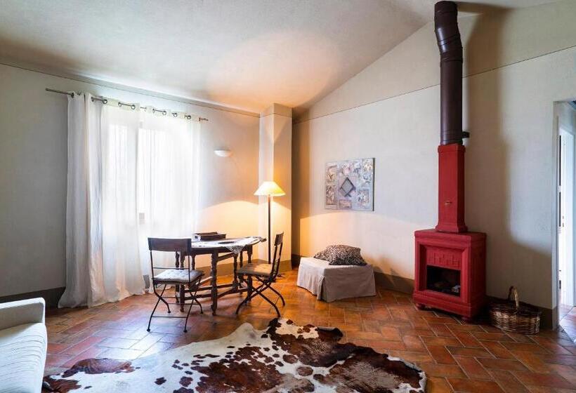سوئیت با بالکن, Cantagrillo Boutique Resort