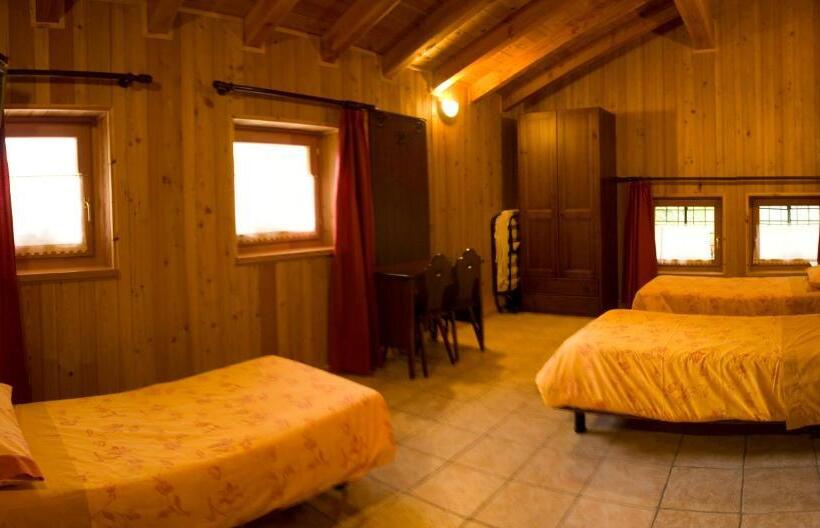 اتاق ساده سه‌ نفره, Locanda Lac Place Moulin