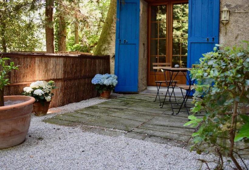 Номер Стандарт, La Bastide Bleue