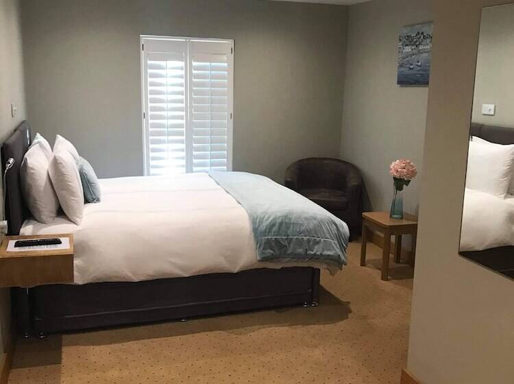 Номер Стандарт, The Claremont Inn