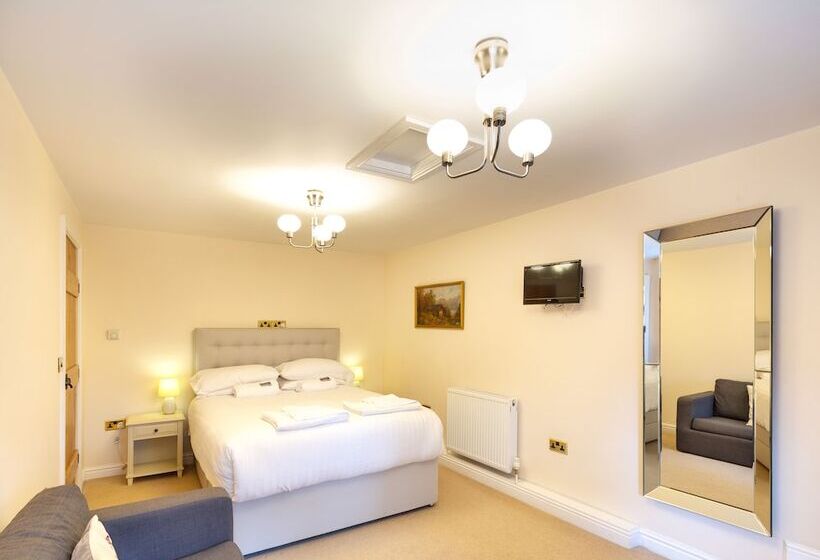 Дом 4 Спальни, Oakerthorpe Holiday Village