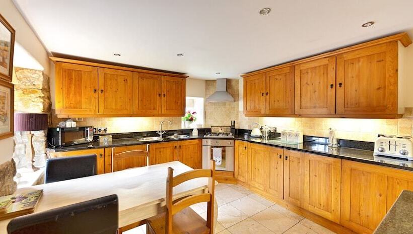Дом 2 Спальни, Oakerthorpe Holiday Village