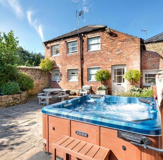 Дом 4 Спальни, Oakerthorpe Holiday Village