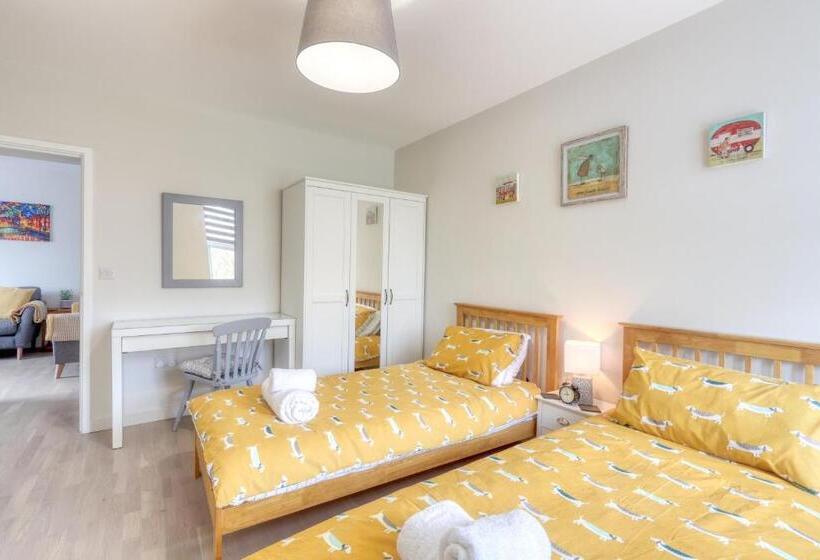Апартаменты 2 Спальни, Ellinbrook Guest House