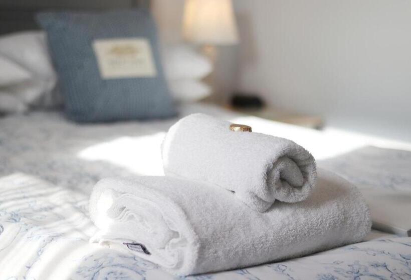 Номер Стандарт, Ellinbrook Guest House