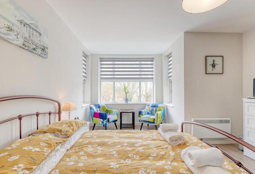 Апартаменты 2 Спальни, Ellinbrook Guest House