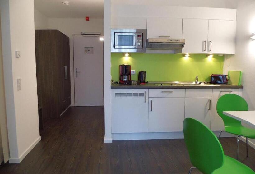Апартаменты 1 Спальня с Балконом, Boardinghaus Weinberg Campus