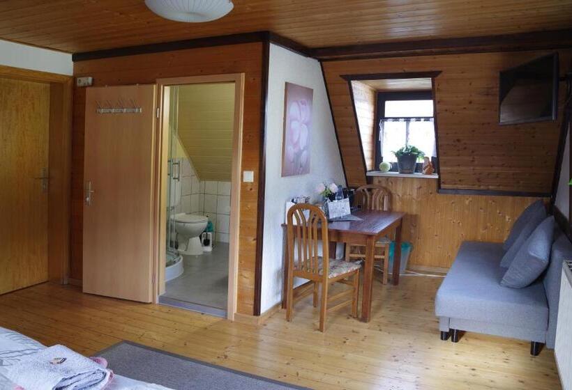 Номер Стандарт, Wirtschaft & Pension Zum Huthaus