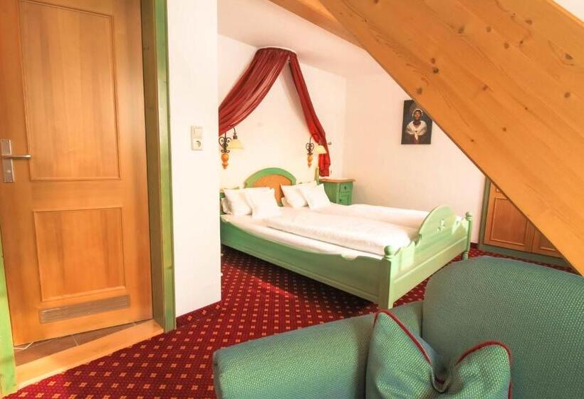 Номер Basic, Gasthaus Zum Kreuz