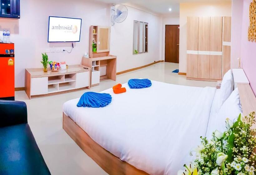 Suite com Varanda, Walking Street Residence   Boutique Suites Near The Beach & Walking Street