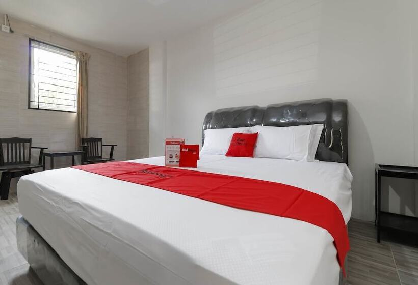 Номер Стандарт, Reddoorz Plus Near Rs Royal Prima