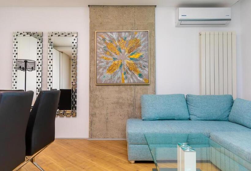 1 Bedroom Penthouse Apartment, Novum Apart