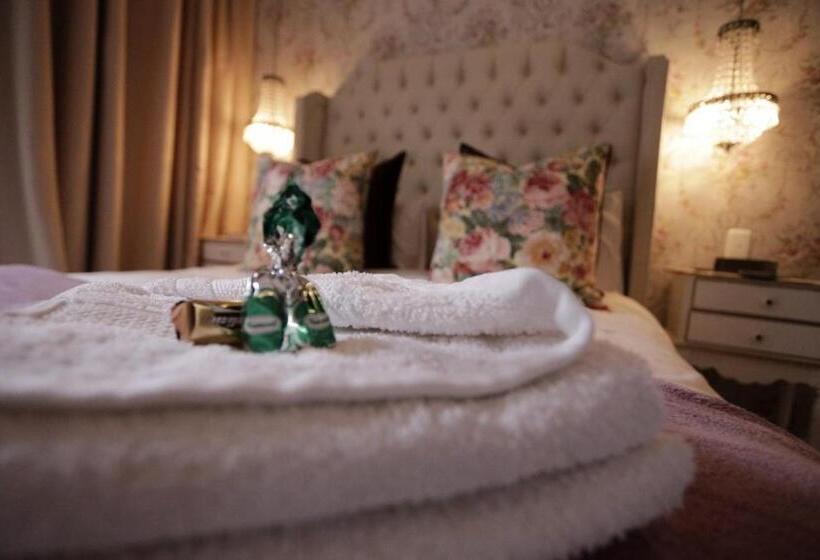 Номер Superior, A La Maison Boutique Guesthouse