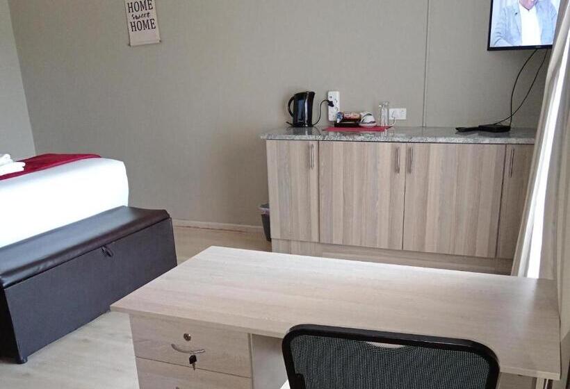 Номер Стандарт, Khutso Boutique