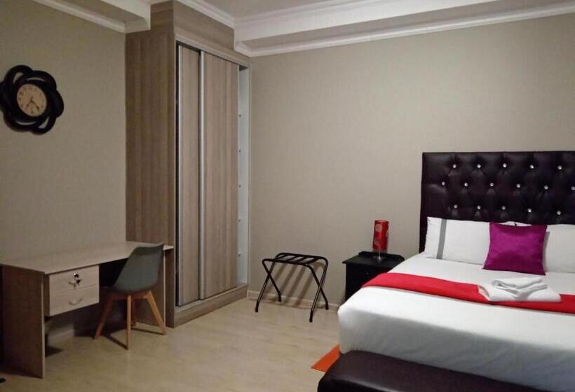 Номер Стандарт, Khutso Boutique