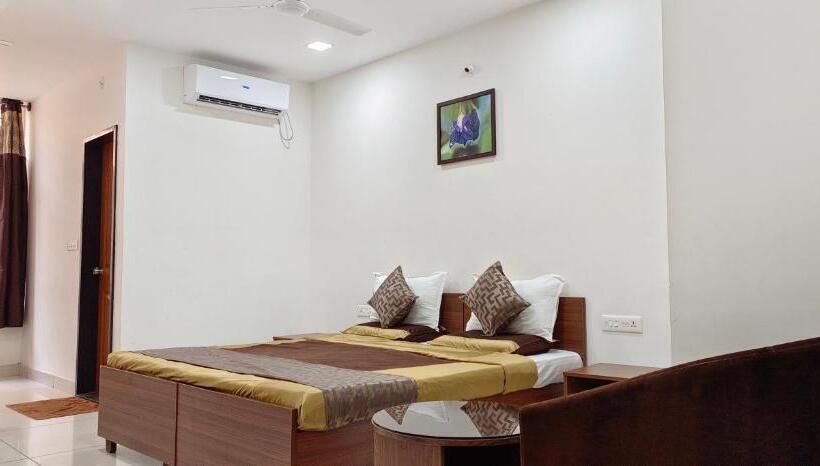 اتاق سوپریور با تخت بزرگ, Sugamya Corner Guesthouse