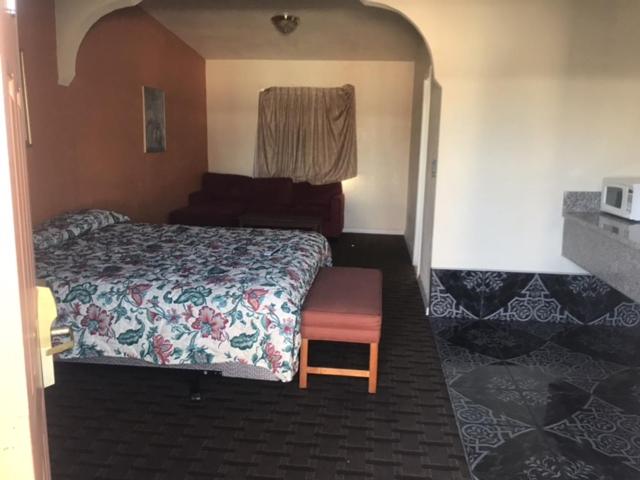 Стандартный Номер Кровать Кинг, Galleria Inn Montclair/ontario