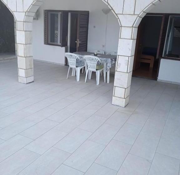 آپارتمان 1 خوابه با چشم‌انداز دریا, Apartment And Rooms Barbaric