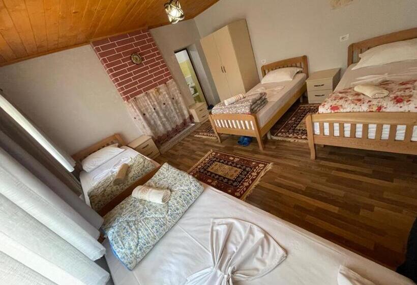 4인용 스탠다드 룸, Guesthouse Gjin Thana
