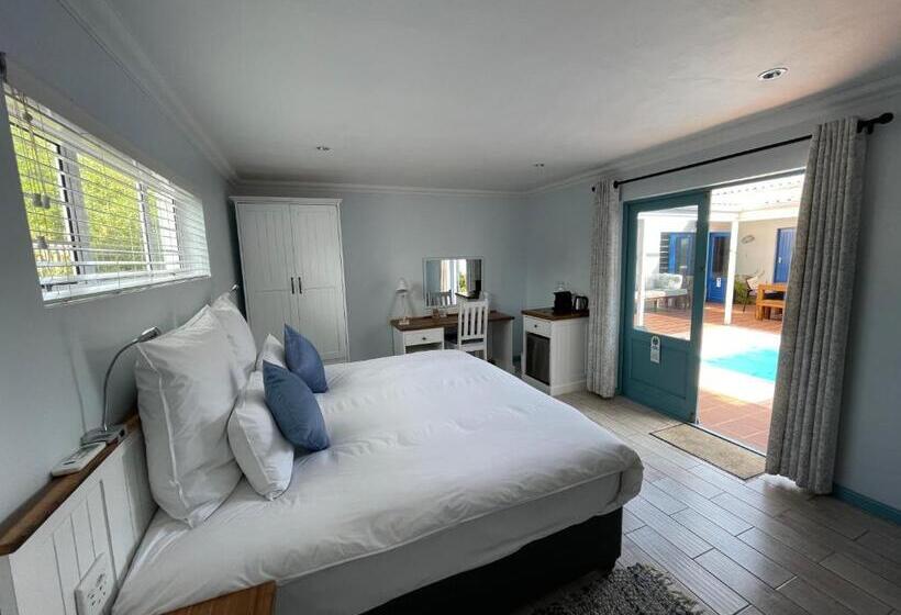 Номер Deluxe Кровать Куин, Bluesky Arniston Guest House