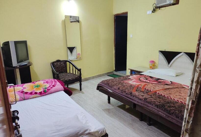 Трехместный Номер Deluxe, Vidya Guest House