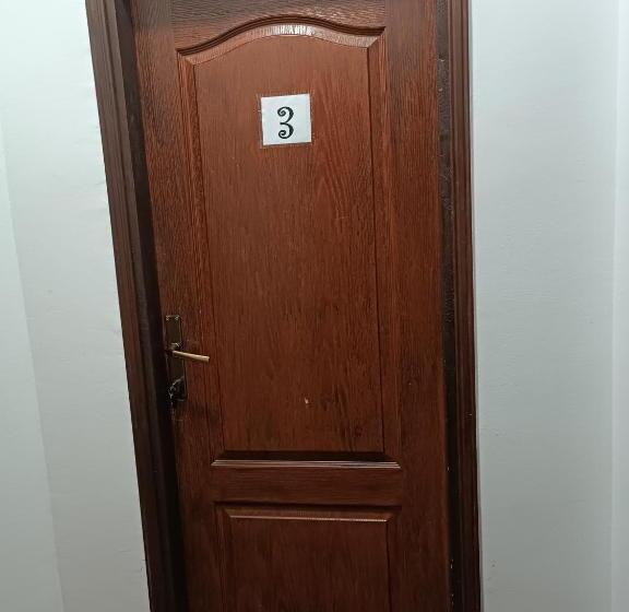 اتاق استاندارد با سرویس بهداشتی مشترک, Guesthouse Bit Accommodation