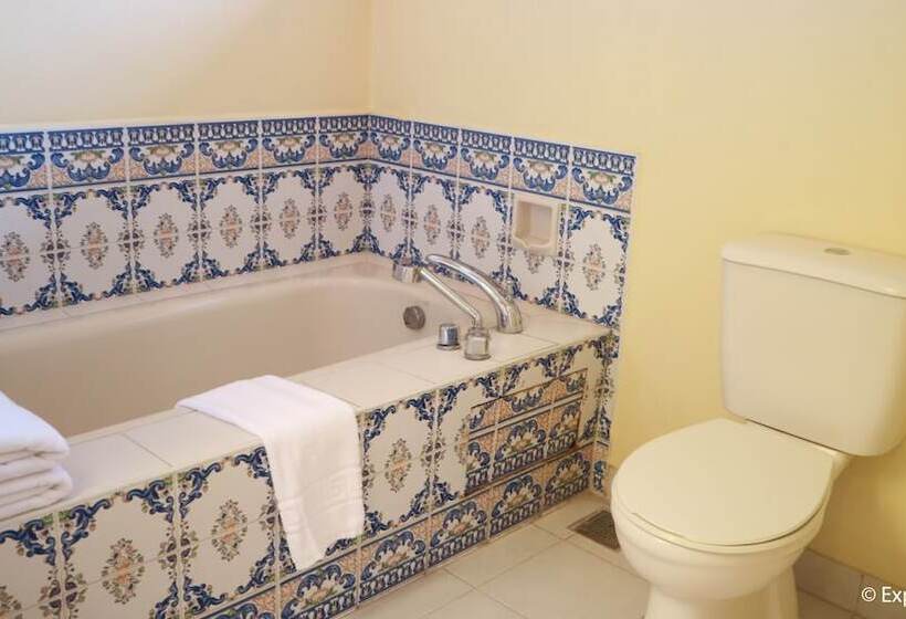 2-Bedroom Classic Apartment, Sophia Suites Residence