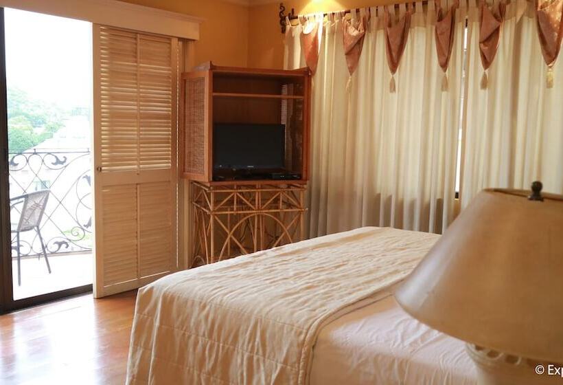 Апартаменты 3 Спальни, Sophia Suites Residence