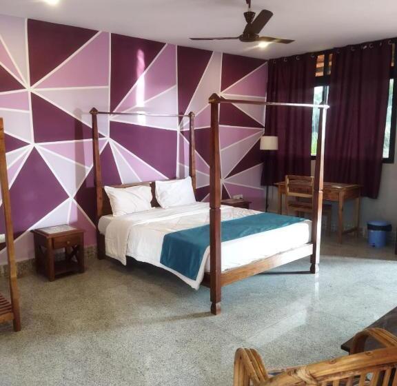 Номер Deluxe Вид на Море с Балконом, Bens Inn