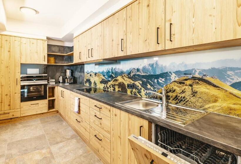 Апартаменты 4 Спальни, Lindlinghof