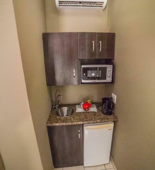 חדר דלוקס, Beryl1 Guest House