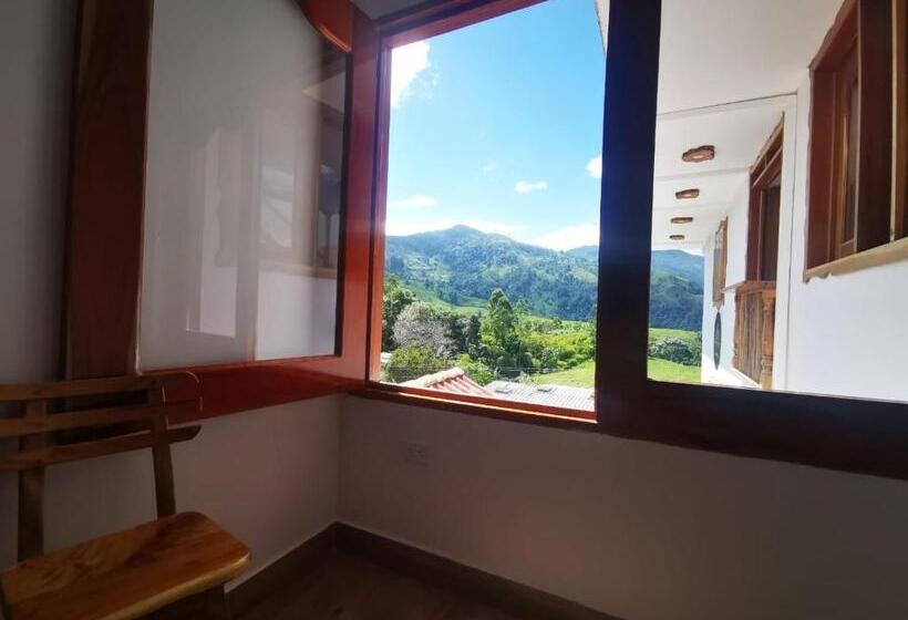 جناح مزود بجاكوزى, Hospedaje Vista Hermosa Salento
