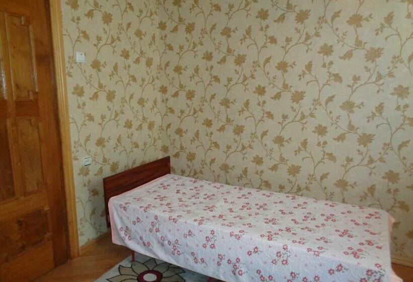 اتاق استاندارد یک نفره, Guest House Levan Ii Dadiani