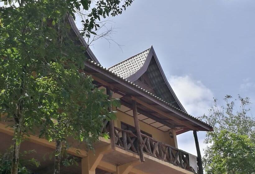 Бунгало Deluxe, Nirvana Archipel Resort