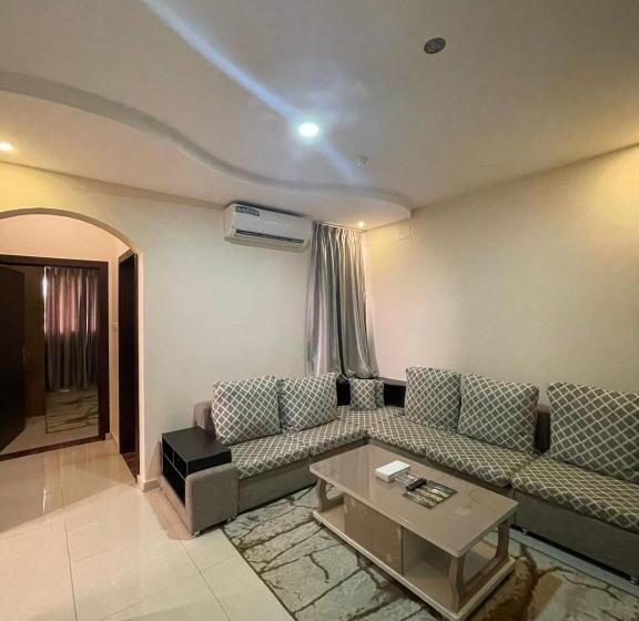 Апартаменты 2 Спальни, Orient House