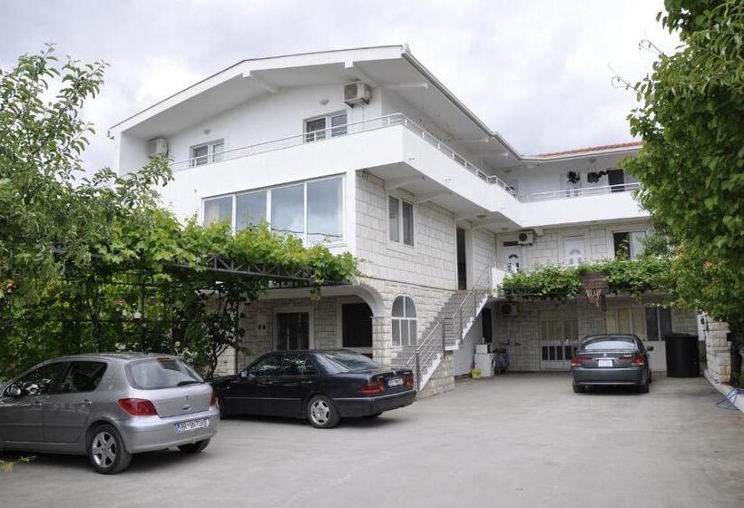 اتاق استاندارد, Guest House Lalic