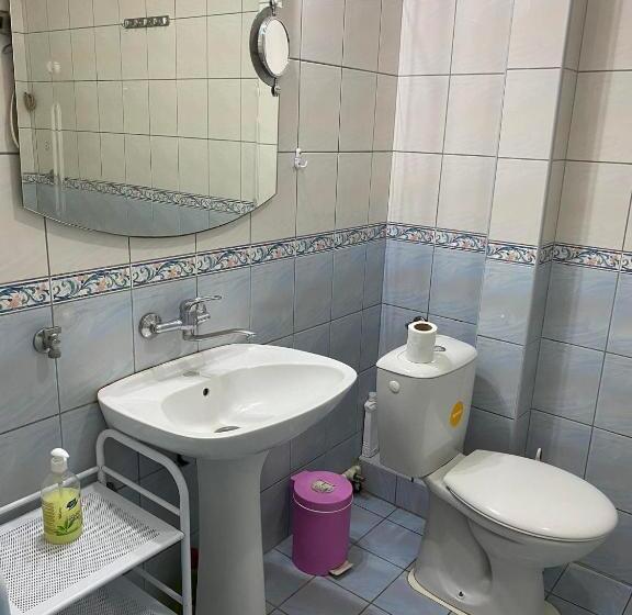 اتاق استاندارد سه تخته با سرویس بهداشتی مشترک, Guest House Trajkovic