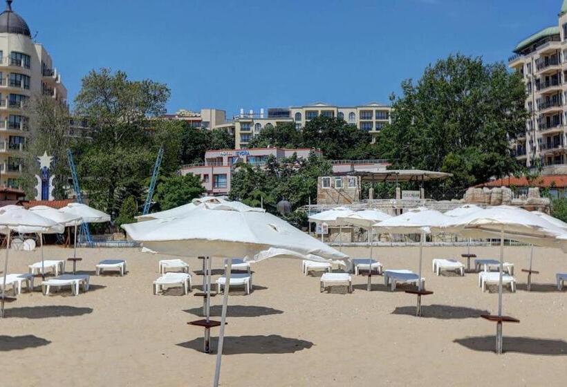 Апартаменты 1 Спальня Вид на Море, 1 St Line Izvora Sea View Apartments On Golden Sands