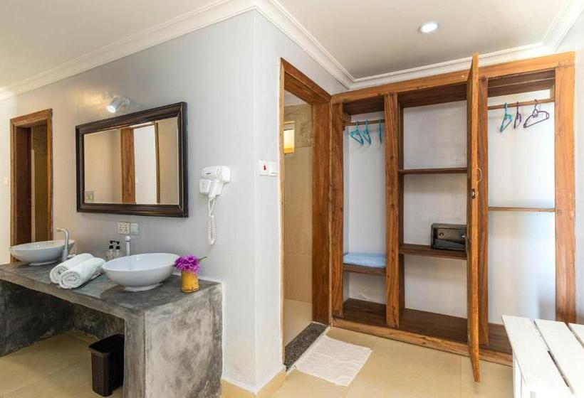 디럭스 룸, Paje Beach Apartments &