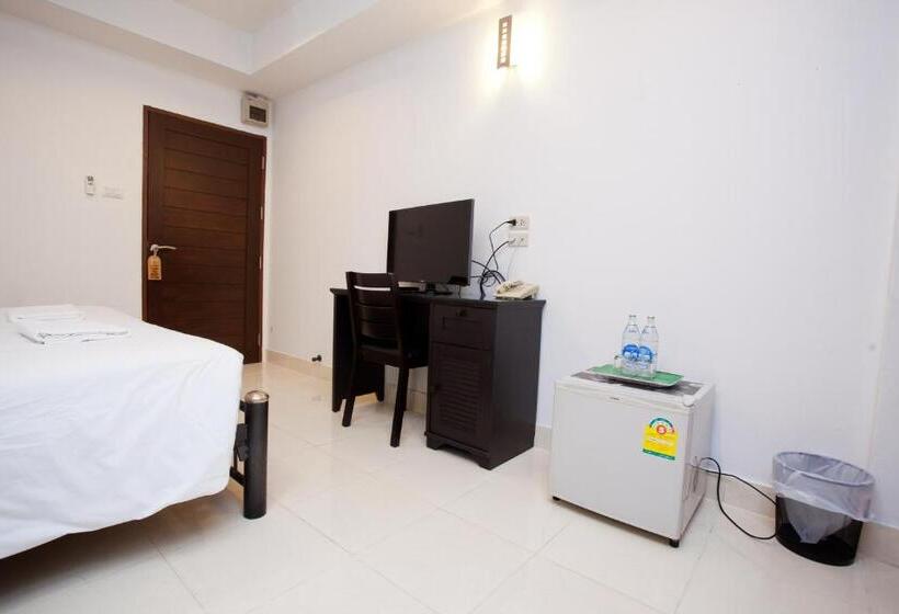 디럭스 룸, Top Hostel